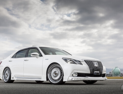 VLENE Toyota Crown Majesta on WORK Emitz in Chrome (C) Finish – Photo by WORK Wheels Japan